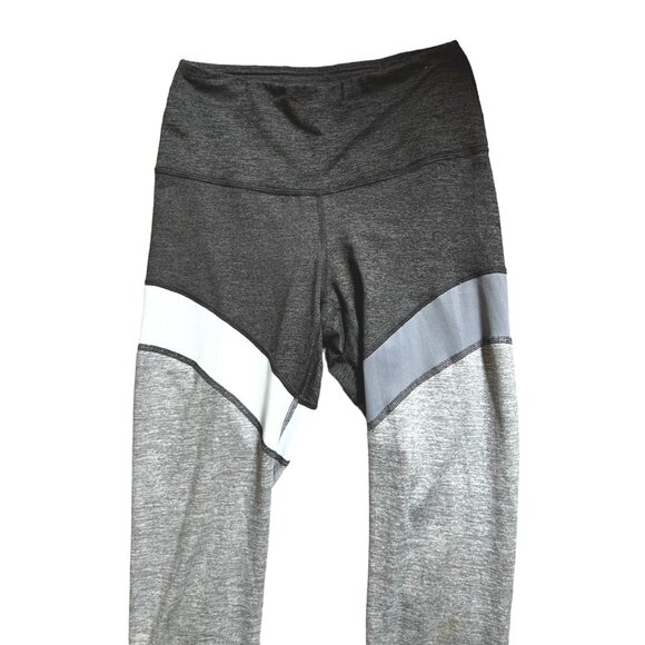 Yogalicious Capri Workout Leggings Sz Small Grey Blue and White w/ Waist Pocket - Picture 6 of 6